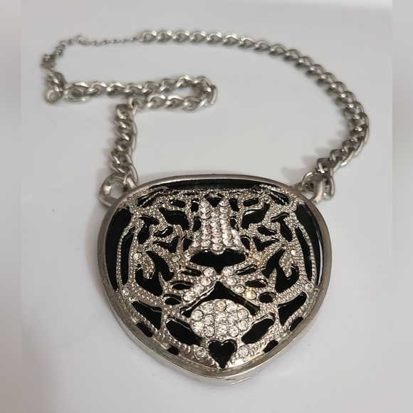 Leopard cheetah necklace chunky chain Big silver black rhinestones Rhianna bling - Picture 3 of 9